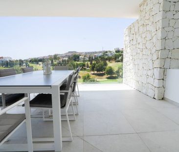 Luxury Villa for rent in Benahavís, Andalusia - Photo 2