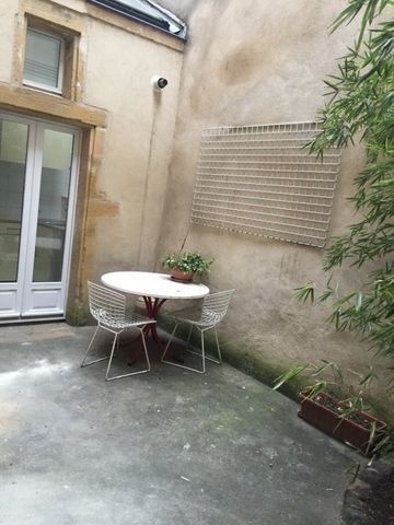 Appartement 5 pièces à Metz-Ancienne-ville - Photo 2