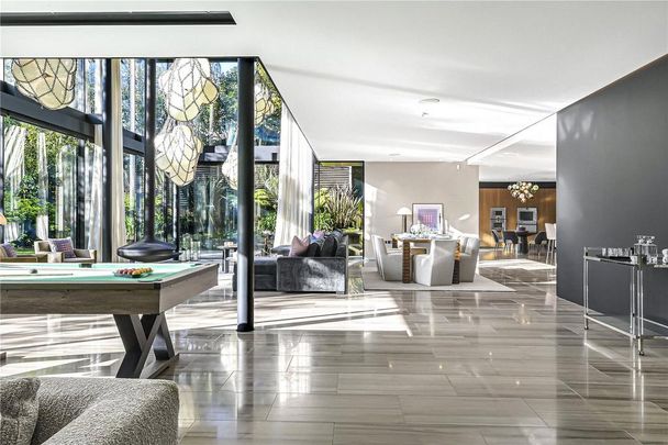 6 bedroom detached house to rent - Photo 1