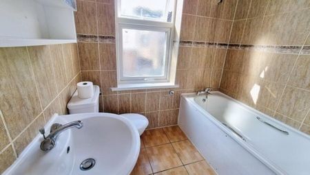 2 Bed Maisonette, Frith Road, E11 - Photo 5