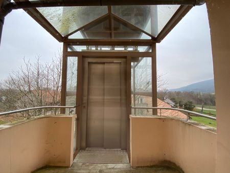 4 Zimmerwohnung mit Aussicht auf Pferdehof und Natur - Photo 2