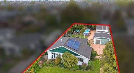 9 month rental-3 bedrooms with double garage - Photo 4