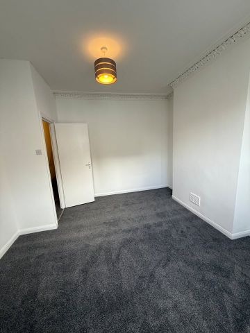 1 Bed Flat, Percy Road, N12 - Photo 4