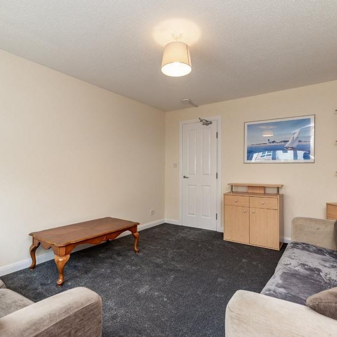 3 bedroom flat to rent - Photo 1