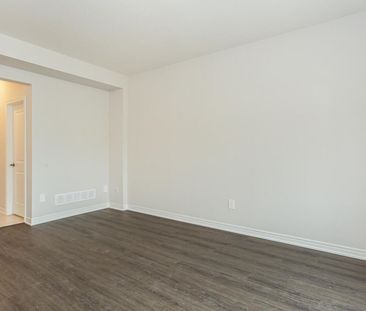 For Lease - 83 Sycamore Street, Welland, Ontario - Photo 2