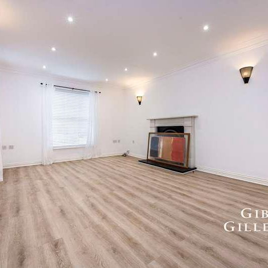 Stirling Avenue, Pinner, HA5 - Photo 1