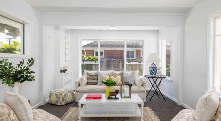 Avonhead, 5 bedrooms - Photo 3