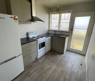 2 Bedroom Apartment For Rent ( Mt Roskill) - Photo 3