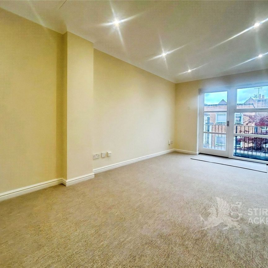 Sydenham Road, Guildford, Surrey, GU1 3ST - Photo 1