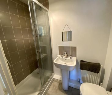 2 bedroom apartment to rent - Photo 3