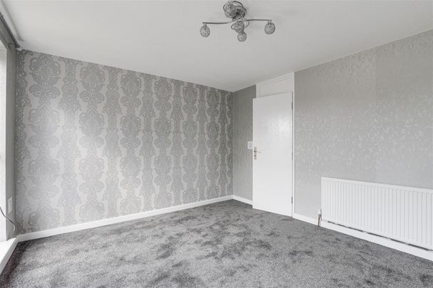 4 Bed Terraced House For Rent - Photo 1