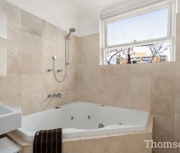 18/15 Rockley Road SOUTH YARRA - Photo 6
