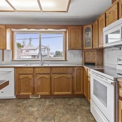 Beautiful Upper in Sardis - Photo 1