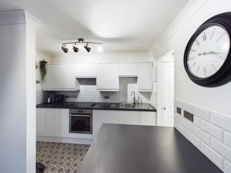 1 bedroom flat to rent - Photo 5