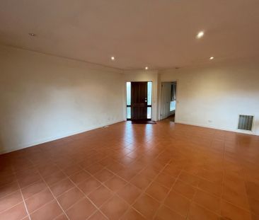 2/61 Brooks Street, Bentleigh East - Photo 3