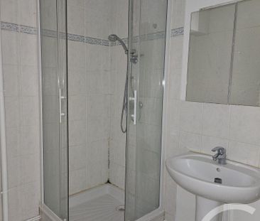 Location Appartement 3 pièces 64m² CHATEAUROUX 36000 - Photo 5