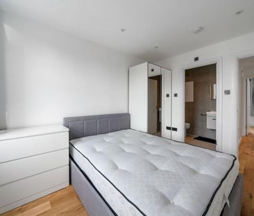 4 bedroom property to rent - Photo 4