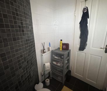 2 bedroom house share to rent - Photo 2