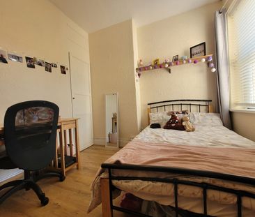 Cathays Terrace, Cathays - Photo 6