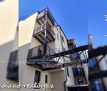 Pronájem bytu 1+kk a garsoniéry 40 m² - Fotografie 4