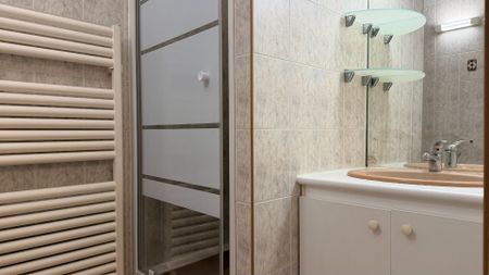 Appartement a louer Montreuil - Loyer €810/mois charges comprises ** - Photo 3