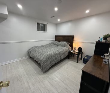 For Lease - 560 Bristol Road Unit# BSMNT, Newmarket, Ontario - Photo 1