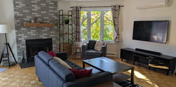 Grand condo Laval - Photo 2