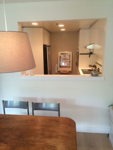 Furnished 1 Bedroom Suite – Prestigious Island Park Way - Photo 5