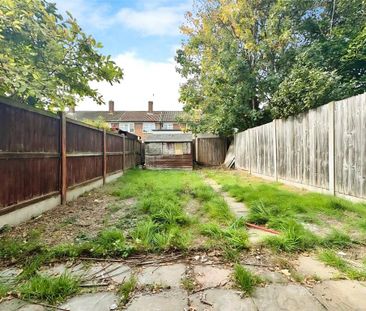 3 bedroom terraced house to rent - Photo 4