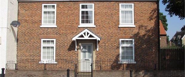 3 bedroom semi-detached house to rent - Photo 1