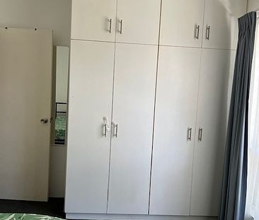 2-bedroom shared own room, Smith Street - Photo 6