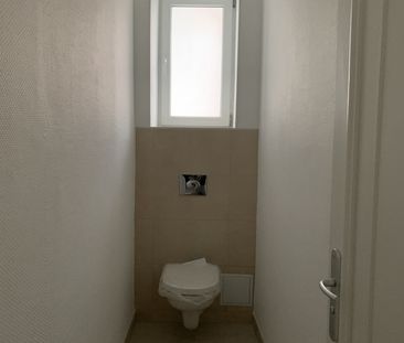 Location Appartement 4 pièces 113m² SARREGUEMINES 57200 - Photo 5