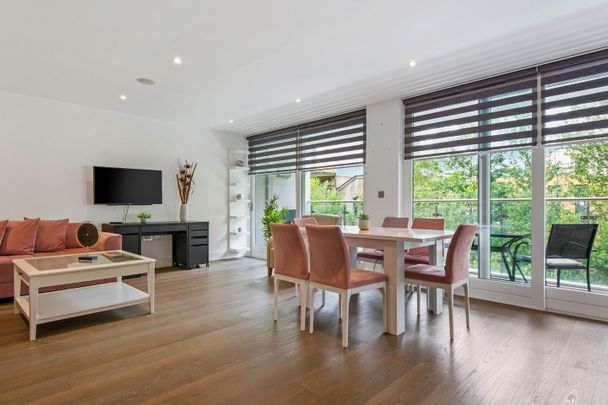 3 Bed Flat, Decorum Apartments, N1 - Photo 1