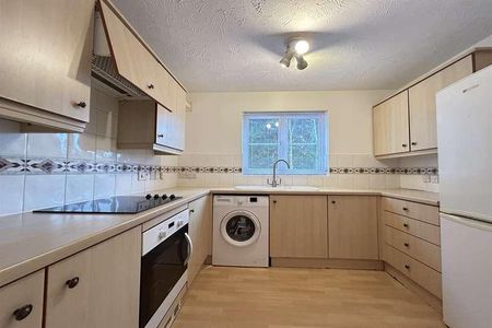 Old Basing, Basingstoke, RG24 - Photo 5