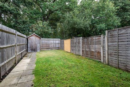 2 bedroom terraced house to rent - Photo 5