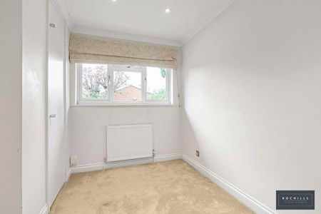 Alexandra Close, Walton-on-thames, Surrey, KT12 - Photo 5