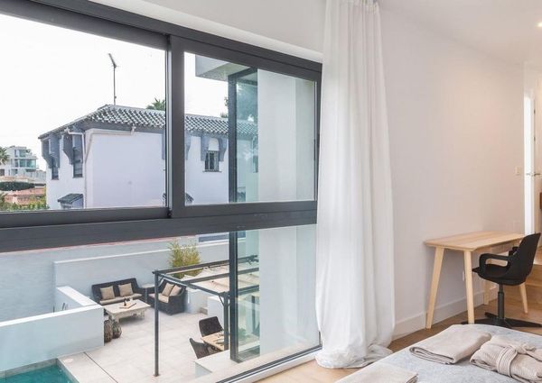 3 bedroom luxury Villa for rent in Nueva Andalucia, Spain