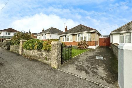 Kingsbere Avenue, Wallisdown - Photo 2