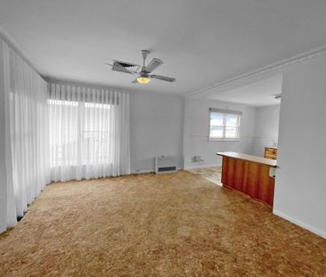 4 Gale Street, Canadian - Photo 1