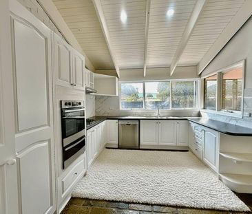 Bills (gas+water+electricity) included - Photo 4