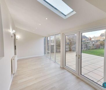 3 bedroom semi-detached house to rent - Photo 2