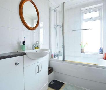 The Sheraton, St. Marks Hill, Surbiton, Surrey, KT6 - Photo 6