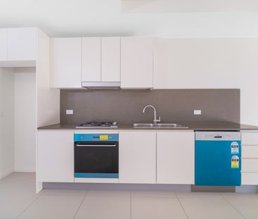 As new 2-bedroom modern apartment for lease - Photo 1