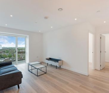 2 bedroom flat to rent - Photo 2