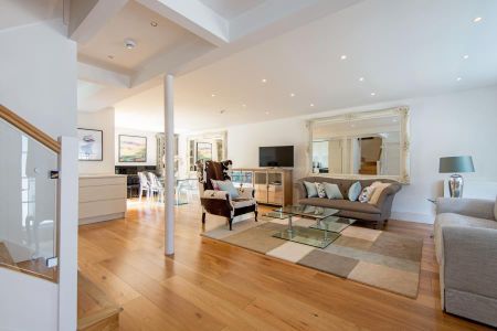 4 bedroom terraced house to rent - Photo 2