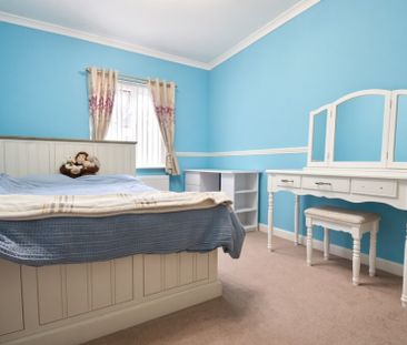 3 bedroom Semi-detached house to rent - Photo 4
