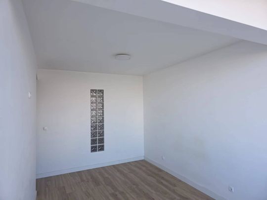 Loures Loures - Photo 1