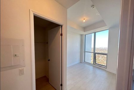 For Lease - 30 Gibbs Road Unit# 2706, Toronto, Ontario - Photo 2
