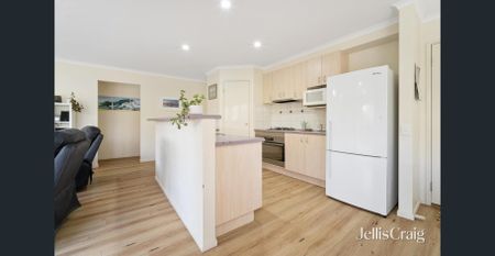 Premium family home, close to Lake Wendouree and local amenities - Photo 2