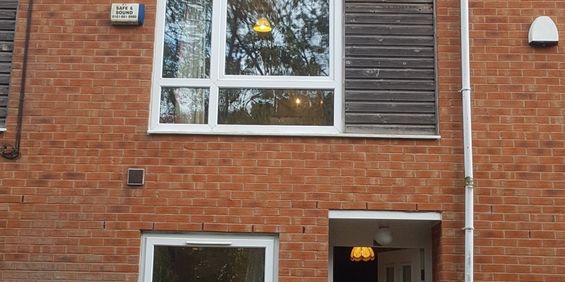 Lauderdale Crescent, Manchester, M13 - Photo 3